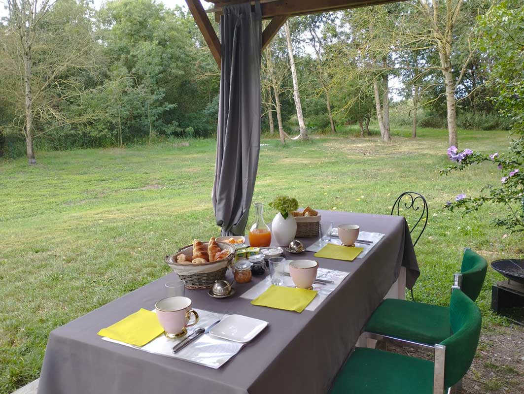 Prendre le temps et profiter dans le gîte sur l'île de la Carpe, située dans le Marais Poitevin